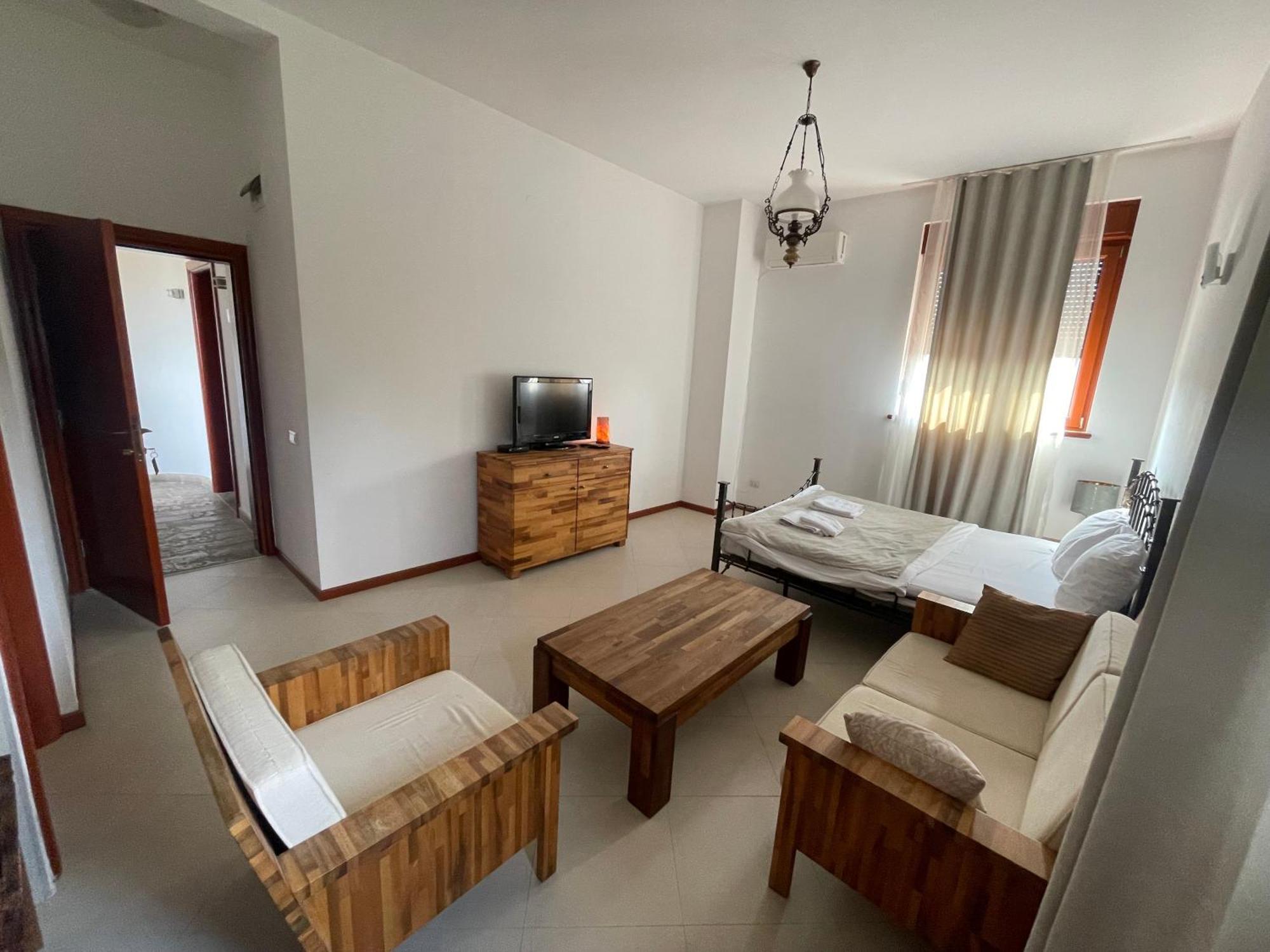 The Belgrade Hills Rooms And Suites Belgrado Exterior foto