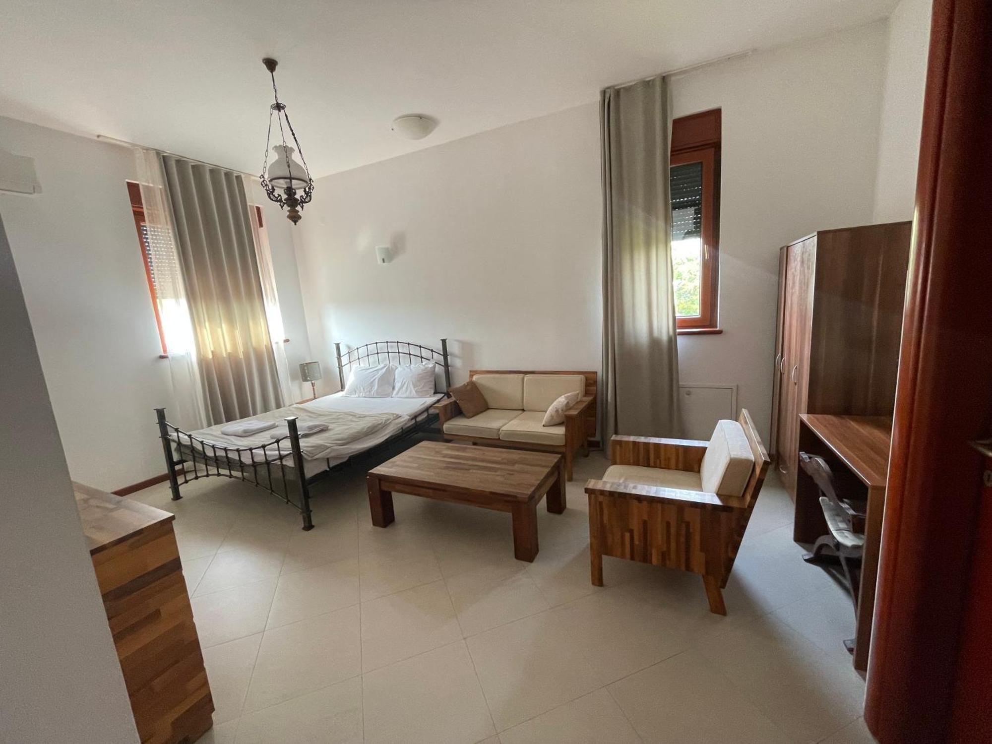 The Belgrade Hills Rooms And Suites Belgrado Exterior foto